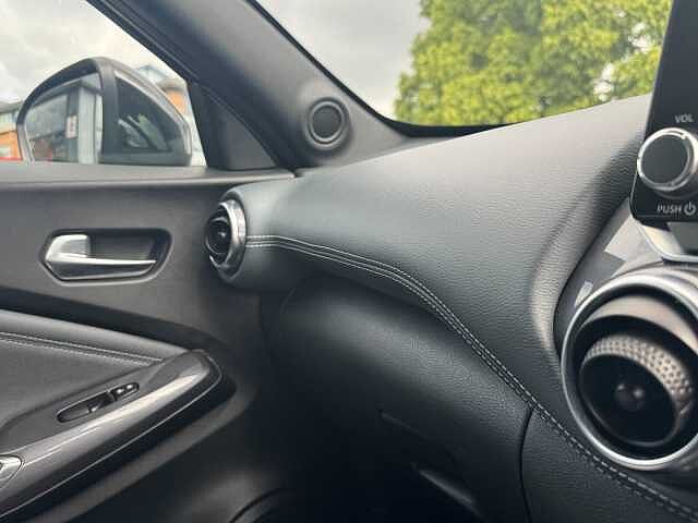 Nissan Juke 1.0 DiG-T 114 Tekna 5dr