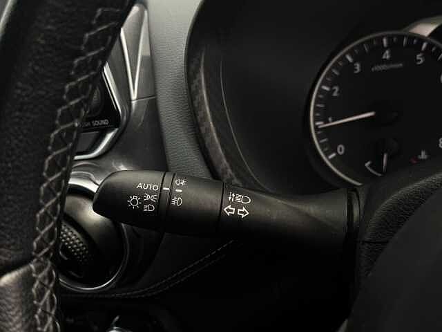 Nissan Juke 1.0 DiG-T 114 Tekna 5dr