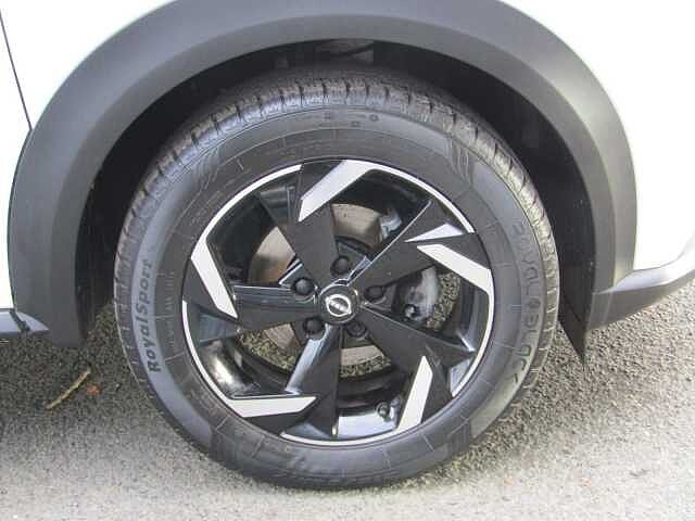 Nissan Juke 1.0 DiG-T 114 N-Connecta 5dr DCT