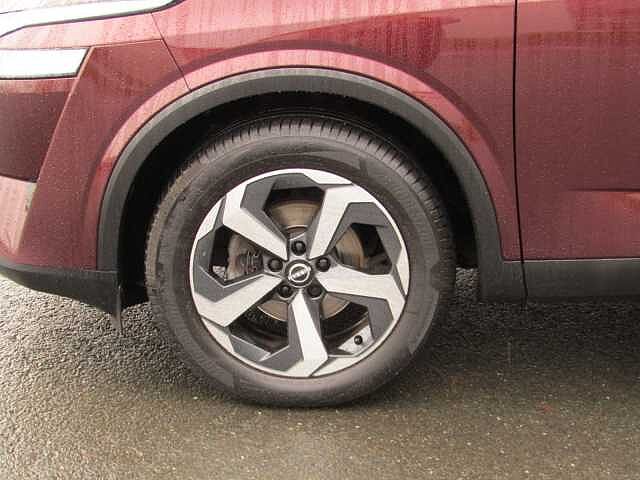 Nissan Qashqai 1.3 DiG-T MH 158 N-Connecta 5dr Xtronic
