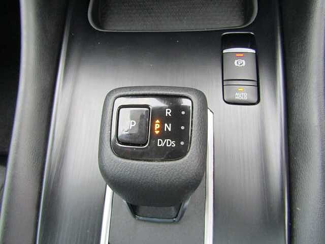 Nissan Qashqai 1.3 DiG-T MH 158 N-Connecta 5dr Xtronic