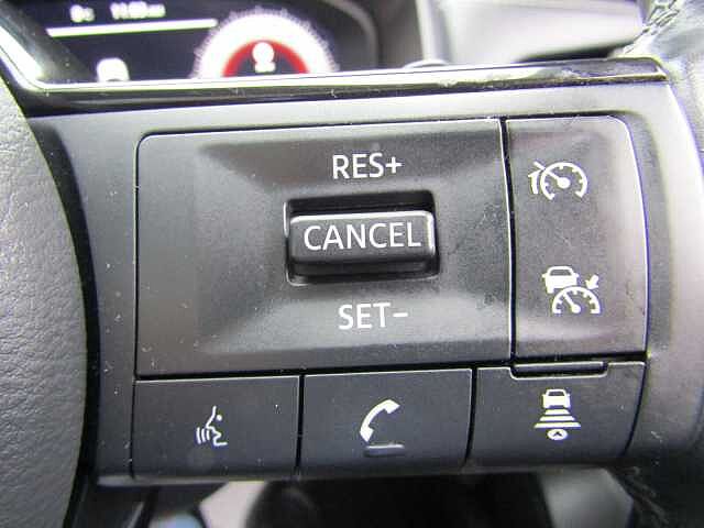 Nissan Qashqai 1.3 DiG-T MH 158 N-Connecta 5dr Xtronic