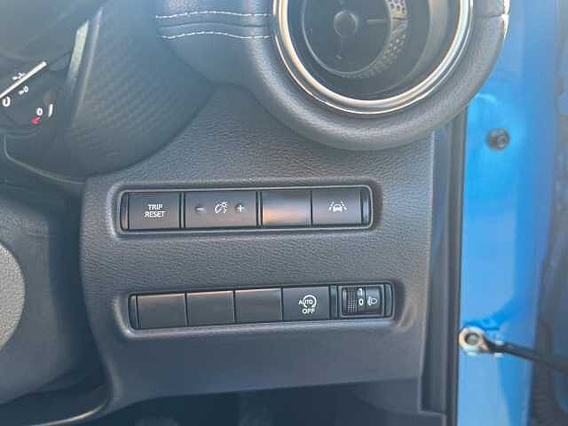 Nissan Juke 1.0 DiG-T 114 N-Connecta 5dr