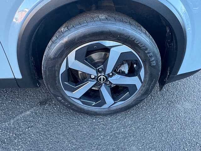 Nissan Qashqai 1.3 DiG-T MH 158 N-Connecta 5dr Xtronic