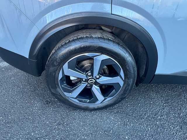 Nissan Qashqai 1.3 DiG-T MH 158 N-Connecta 5dr Xtronic