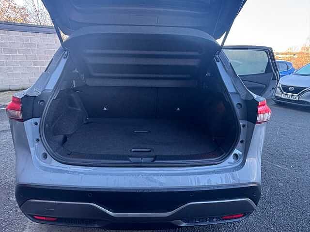 Nissan Qashqai 1.3 DiG-T MH 158 N-Connecta 5dr Xtronic