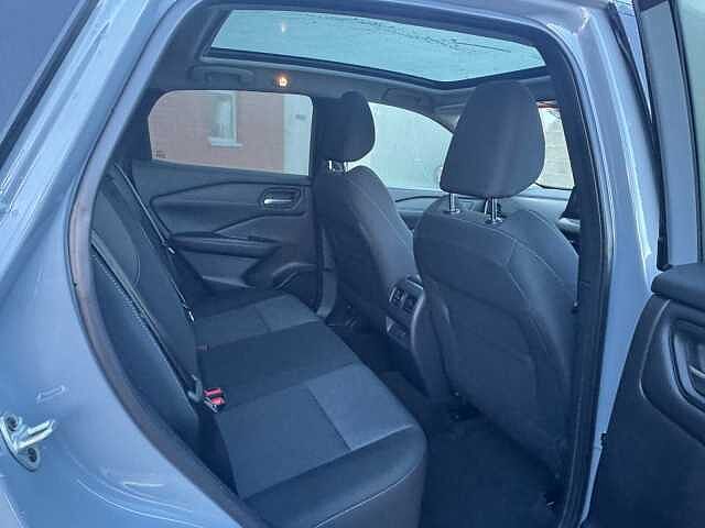 Nissan Qashqai 1.3 DiG-T MH 158 N-Connecta 5dr Xtronic