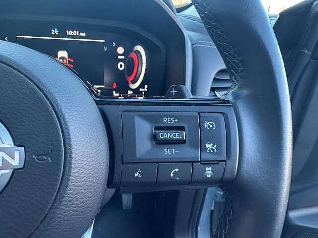 Nissan Qashqai 1.3 DiG-T MH 158 N-Connecta 5dr Xtronic