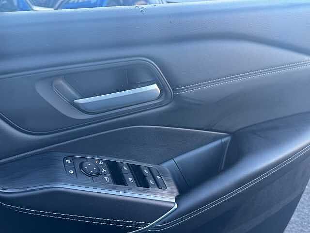 Nissan Qashqai 1.3 DiG-T MH 158 N-Connecta 5dr Xtronic