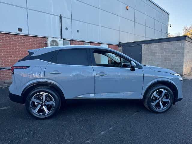 Nissan Qashqai 1.3 DiG-T MH 158 N-Connecta 5dr Xtronic