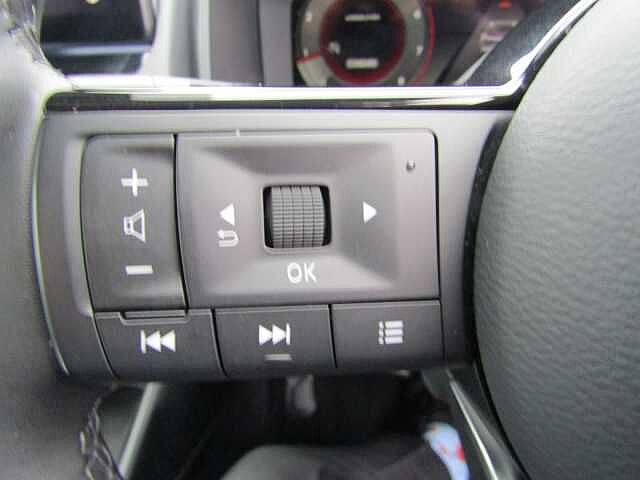 Nissan Qashqai 1.3 DiG-T MH N-Connecta 5dr