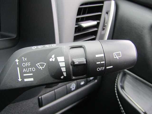 Nissan Qashqai 1.3 DiG-T MH N-Connecta 5dr