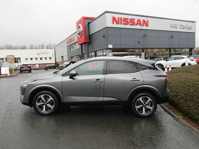 Nissan Qashqai 1.3 DiG-T MH N-Connecta 5dr