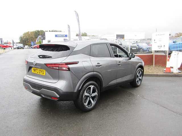 Nissan Qashqai 1.3 DiG-T MH N-Connecta 5dr