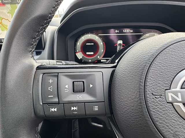 Nissan Qashqai 1.3 DiG-T MH N-Connecta 5dr