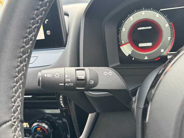 Nissan Qashqai 1.3 DiG-T MH N-Connecta 5dr