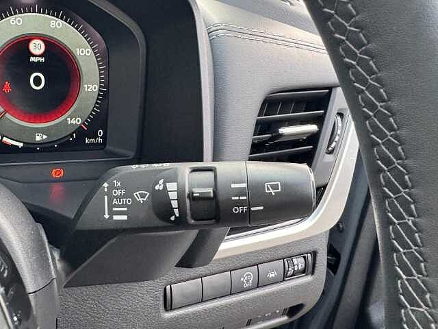 Nissan Qashqai 1.3 DiG-T MH N-Connecta 5dr