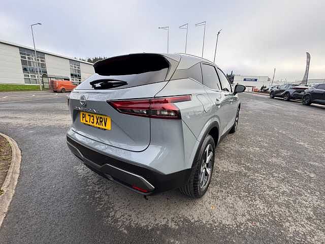 Nissan Qashqai 1.3 DiG-T MH N-Connecta 5dr