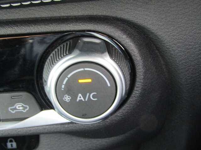 Nissan Juke 1.0 DiG-T 114 N-Connecta 5dr DCT