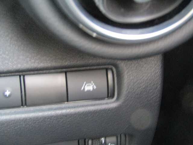 Nissan Juke 1.0 DiG-T 114 N-Connecta 5dr DCT