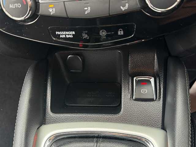 Nissan Qashqai 1.5 dCi Acenta [Smart Vision Pack] 5dr