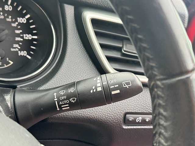 Nissan Qashqai 1.5 dCi Acenta [Smart Vision Pack] 5dr