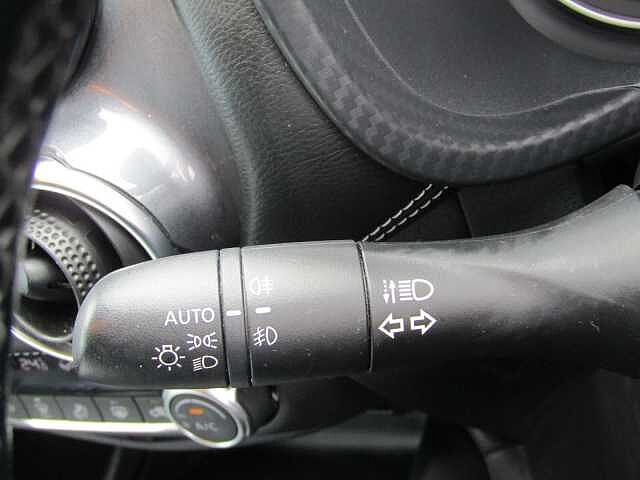 Nissan Juke 1.0 DiG-T 114 Tekna 5dr