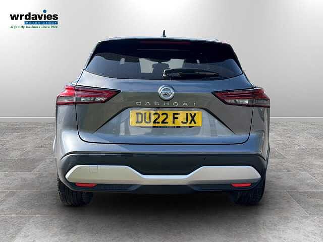 Nissan Qashqai 1.3 DiG-T MH Tekna 5dr