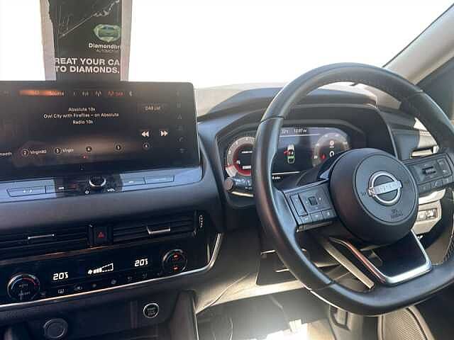 Nissan Qashqai 1.3 DiG-T MH N-Connecta 5dr