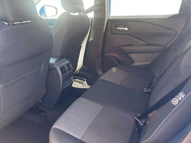 Nissan Qashqai 1.3 DiG-T MH N-Connecta 5dr