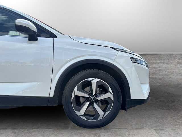 Nissan Qashqai 1.3 DiG-T MH N-Connecta 5dr