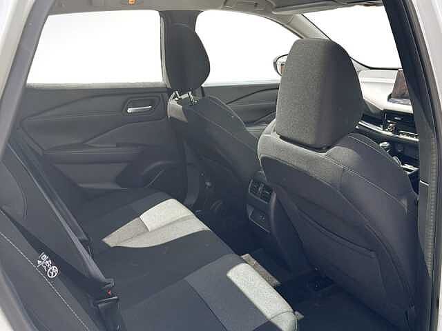 Nissan Qashqai 1.3 DiG-T MH N-Connecta 5dr