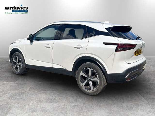 Nissan Qashqai 1.3 DiG-T MH N-Connecta 5dr