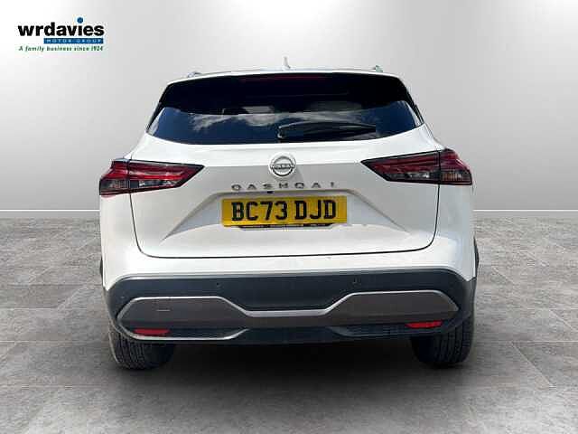 Nissan Qashqai 1.3 DiG-T MH N-Connecta 5dr