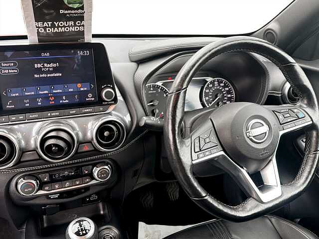 Nissan Juke 1.0 DiG-T 114 Tekna 5dr