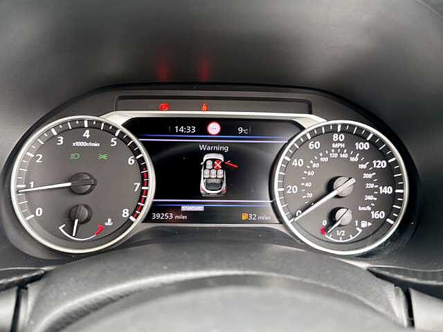 Nissan Juke 1.0 DiG-T 114 Tekna 5dr