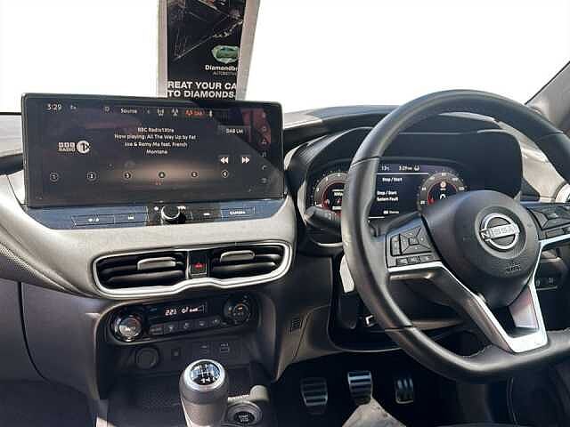 Nissan Juke 1.0 DiG-T N-Connecta 5dr