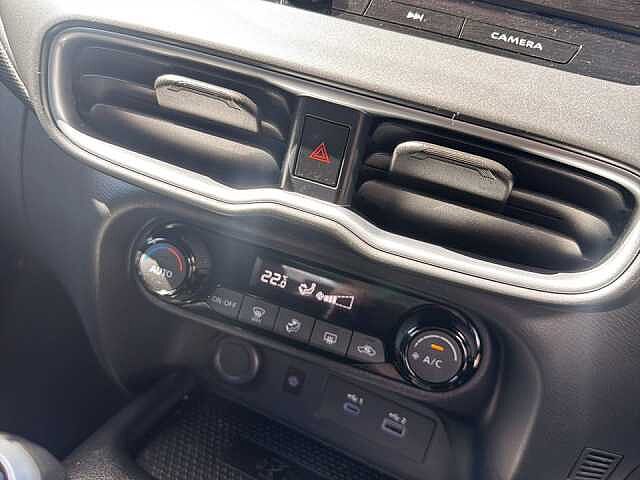 Nissan Juke 1.0 DiG-T N-Connecta 5dr