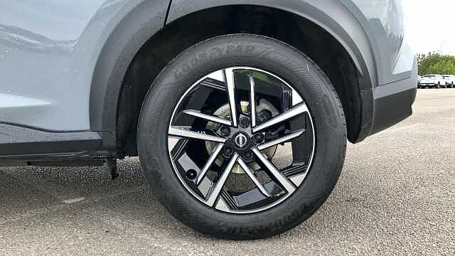 Nissan Juke 1.6 Hybrid N-Connecta 5dr Auto